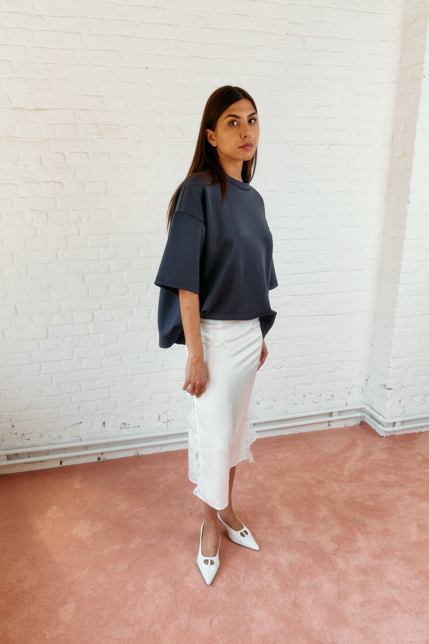 The Maple T I Dark Grey