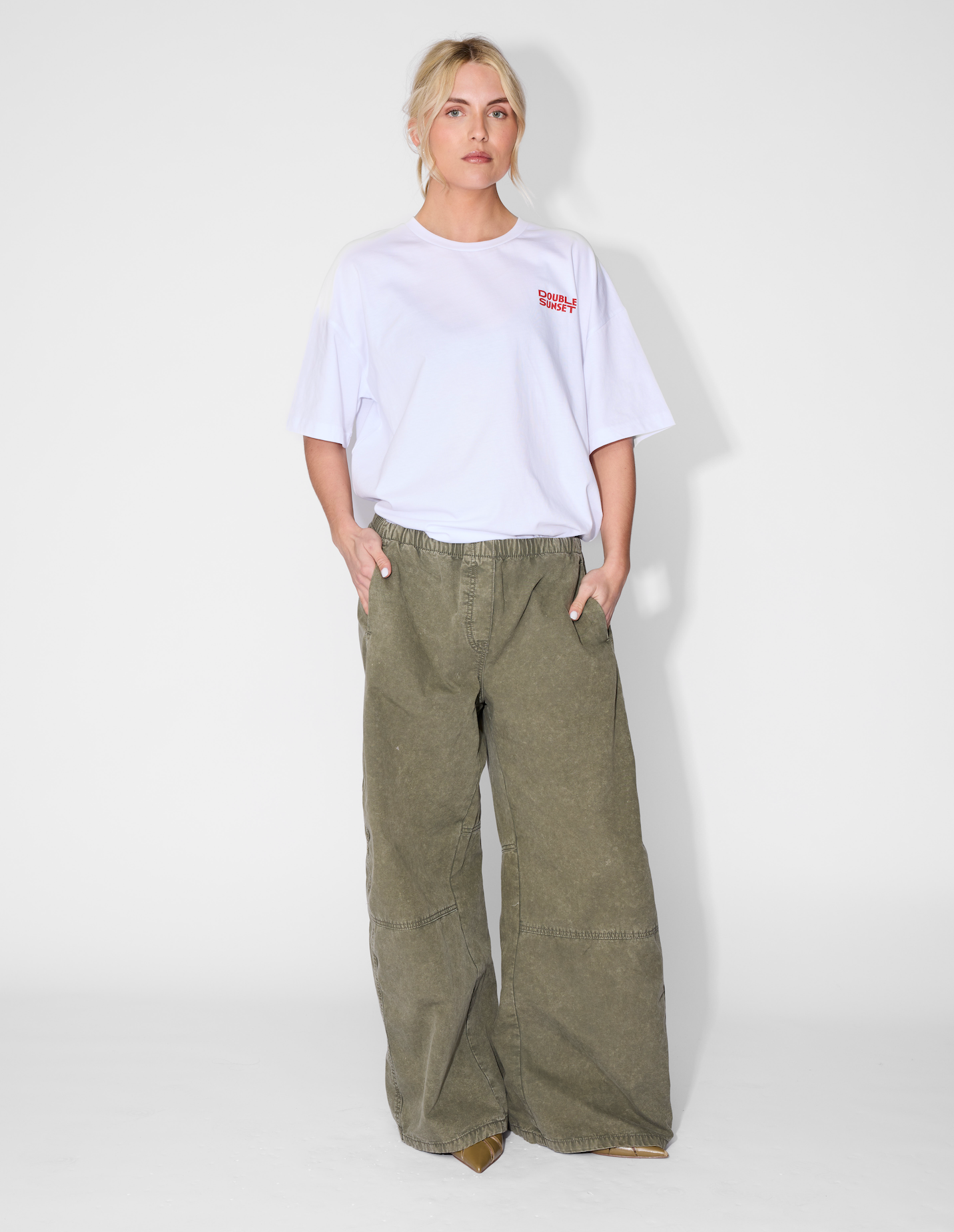 The Unisex T I White - Red
