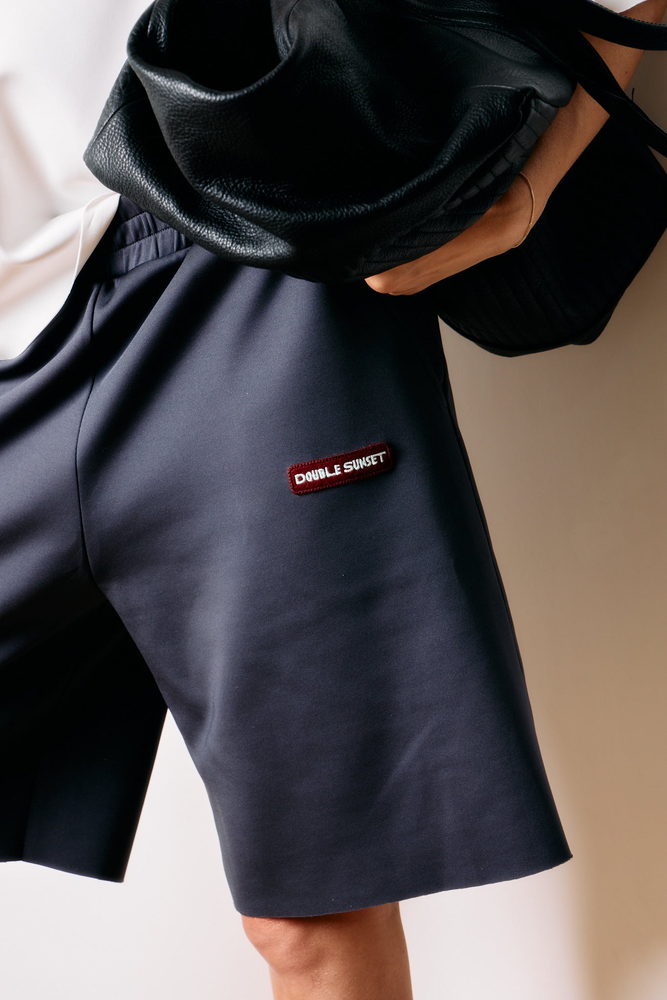 The Bermuda I Dark Gray