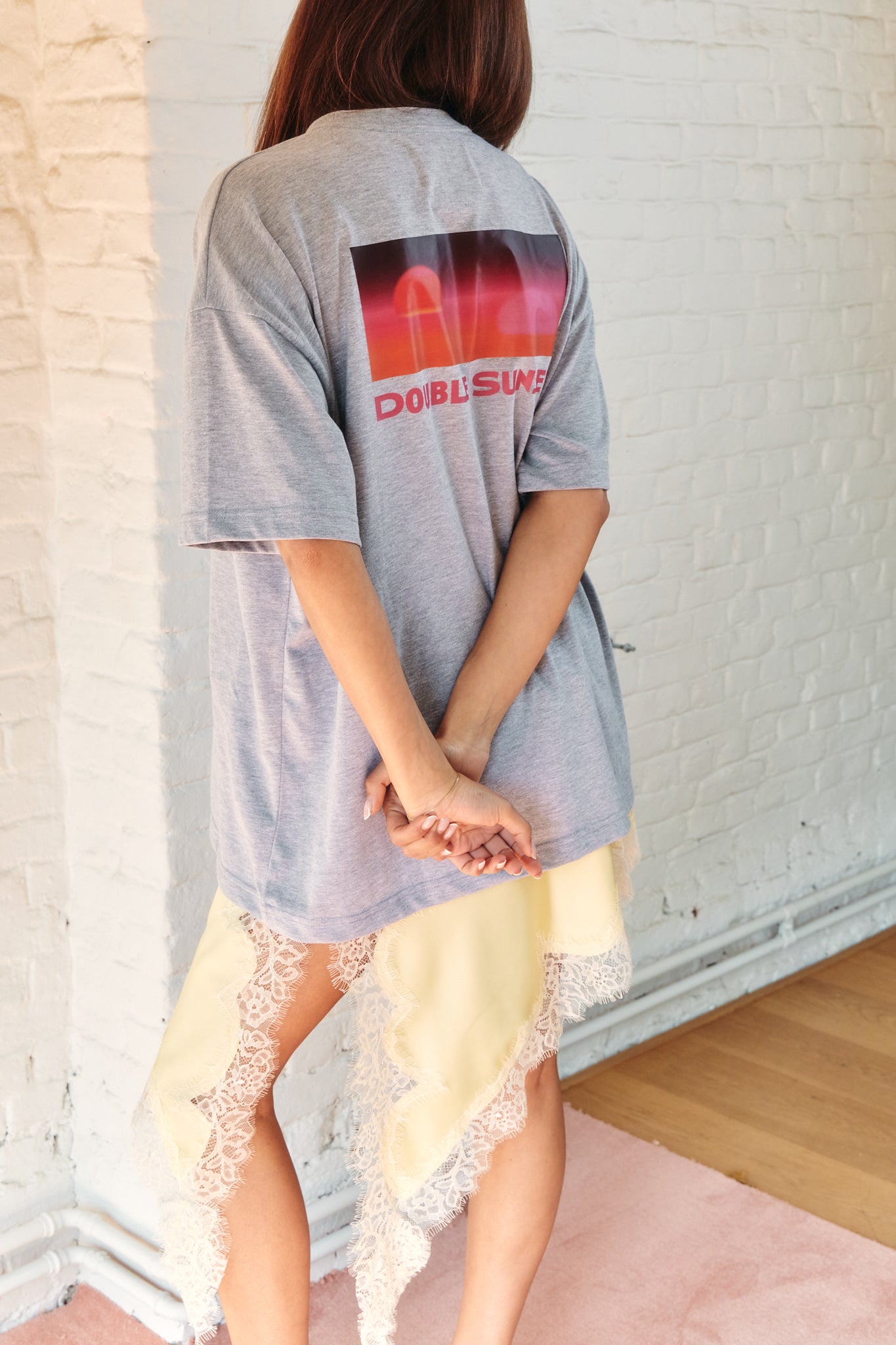 The Unisex T I Grey / Pink