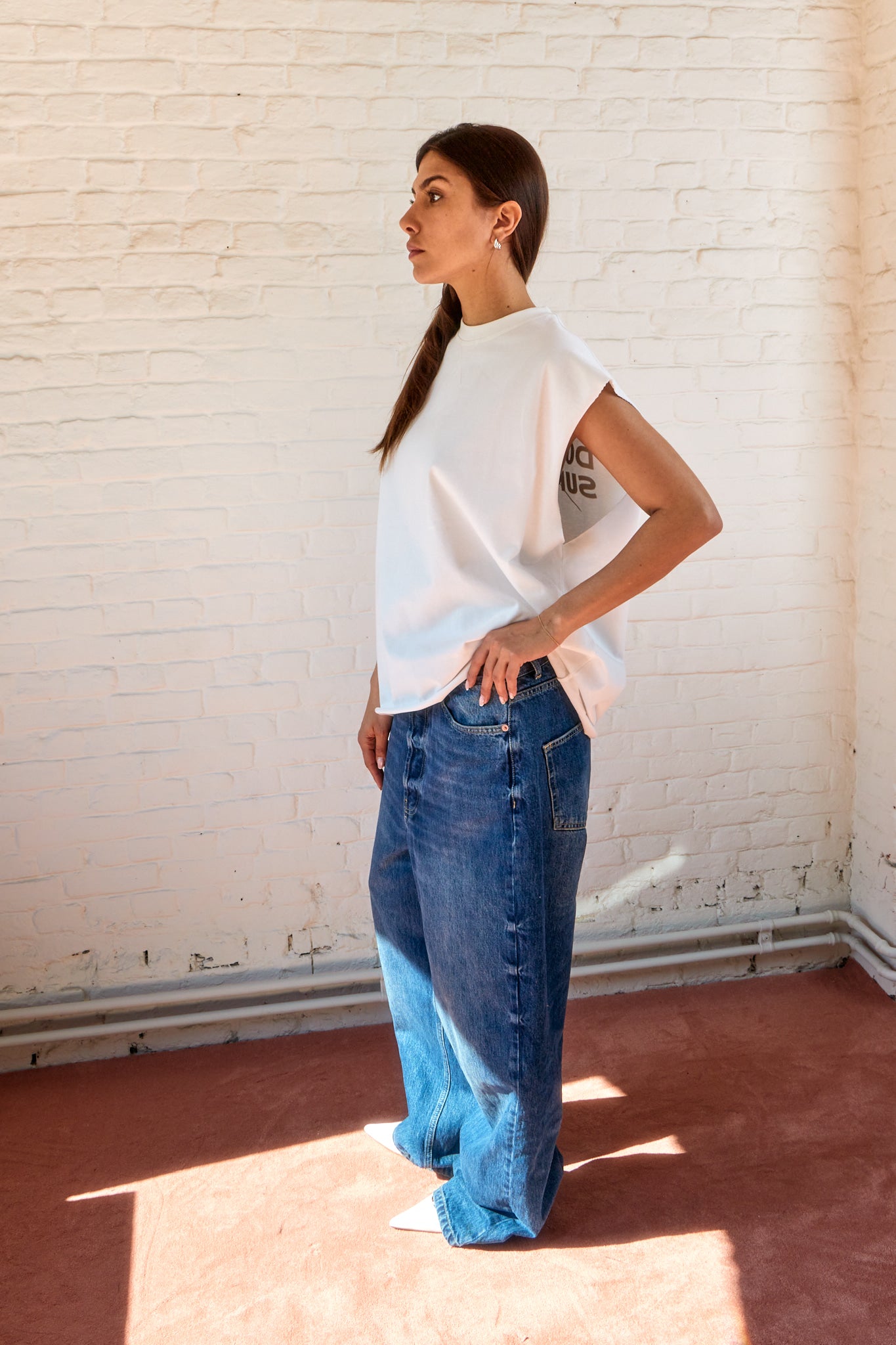 The Sleeveless T I White