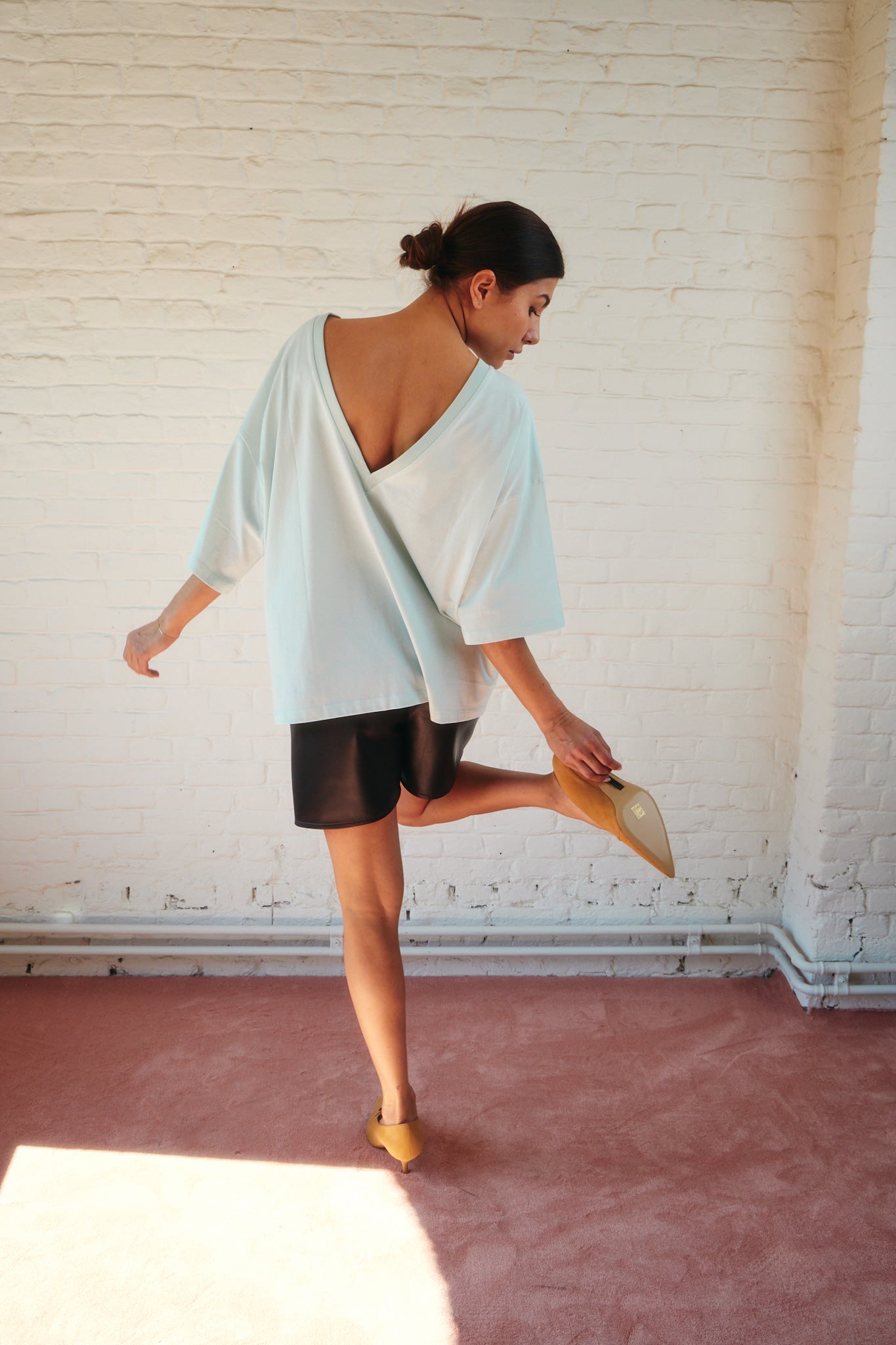 The V Back T I Sage Green