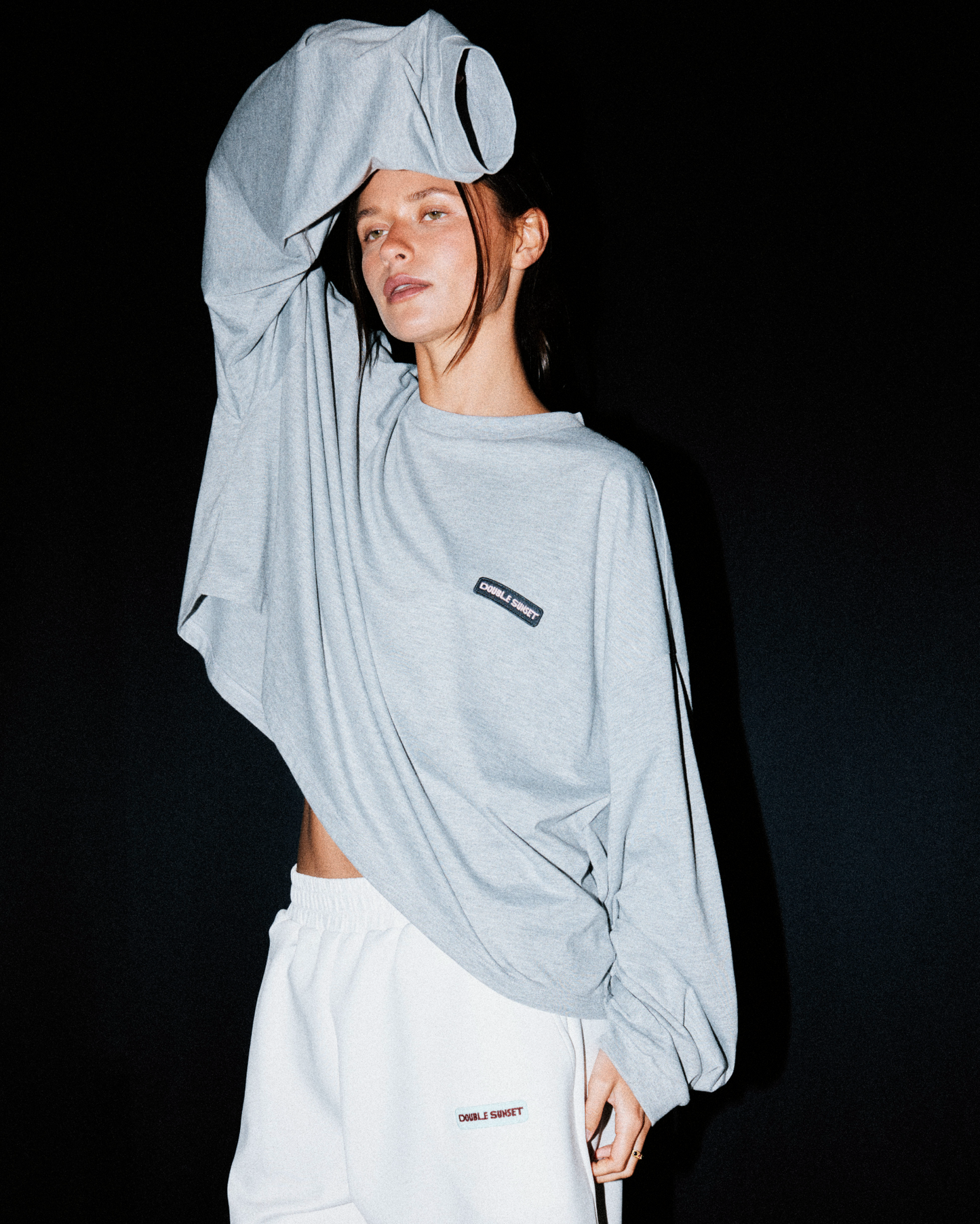 The Cropped Long T I Grey